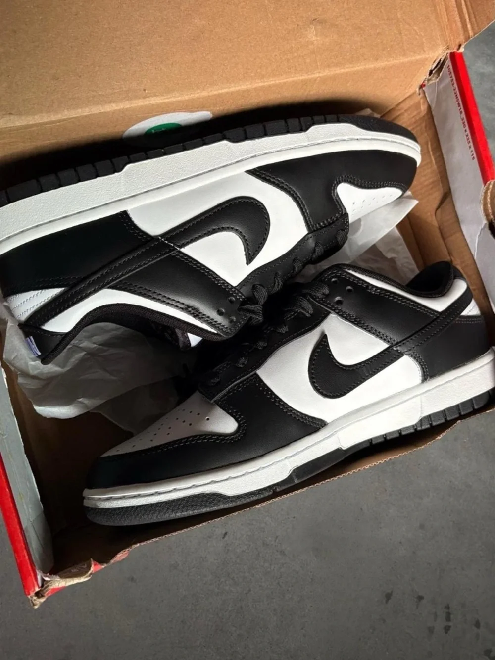 Panda Dunk’s - Picture 2 of 5